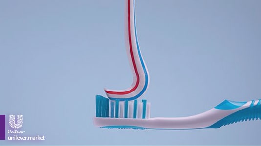 closeup-toothpaste