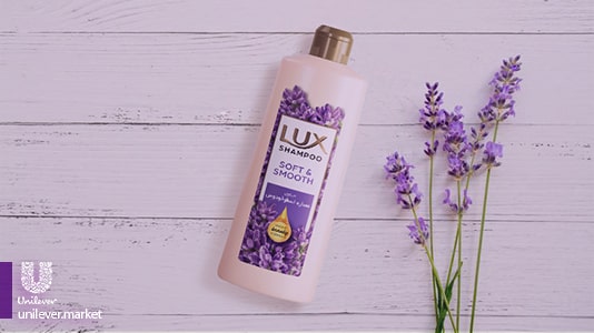 Lux Soft and Smooth Shampoo Unilever market n شامپو نرم کننده مو لوکس با عصاره‌ی اسطوخودوس یونیلیور مارکت