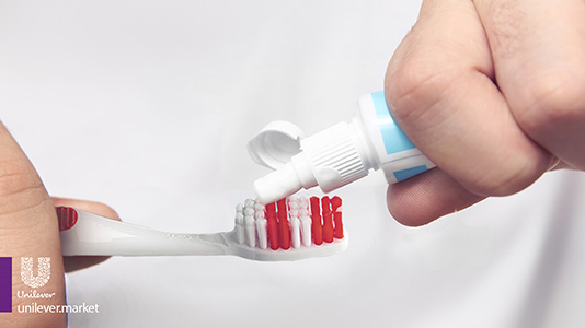 مسواک سیگنال دیپ کلین پاک کننده عمیق پلاک دندان Deep _ Action_ یونیلیور مارکت